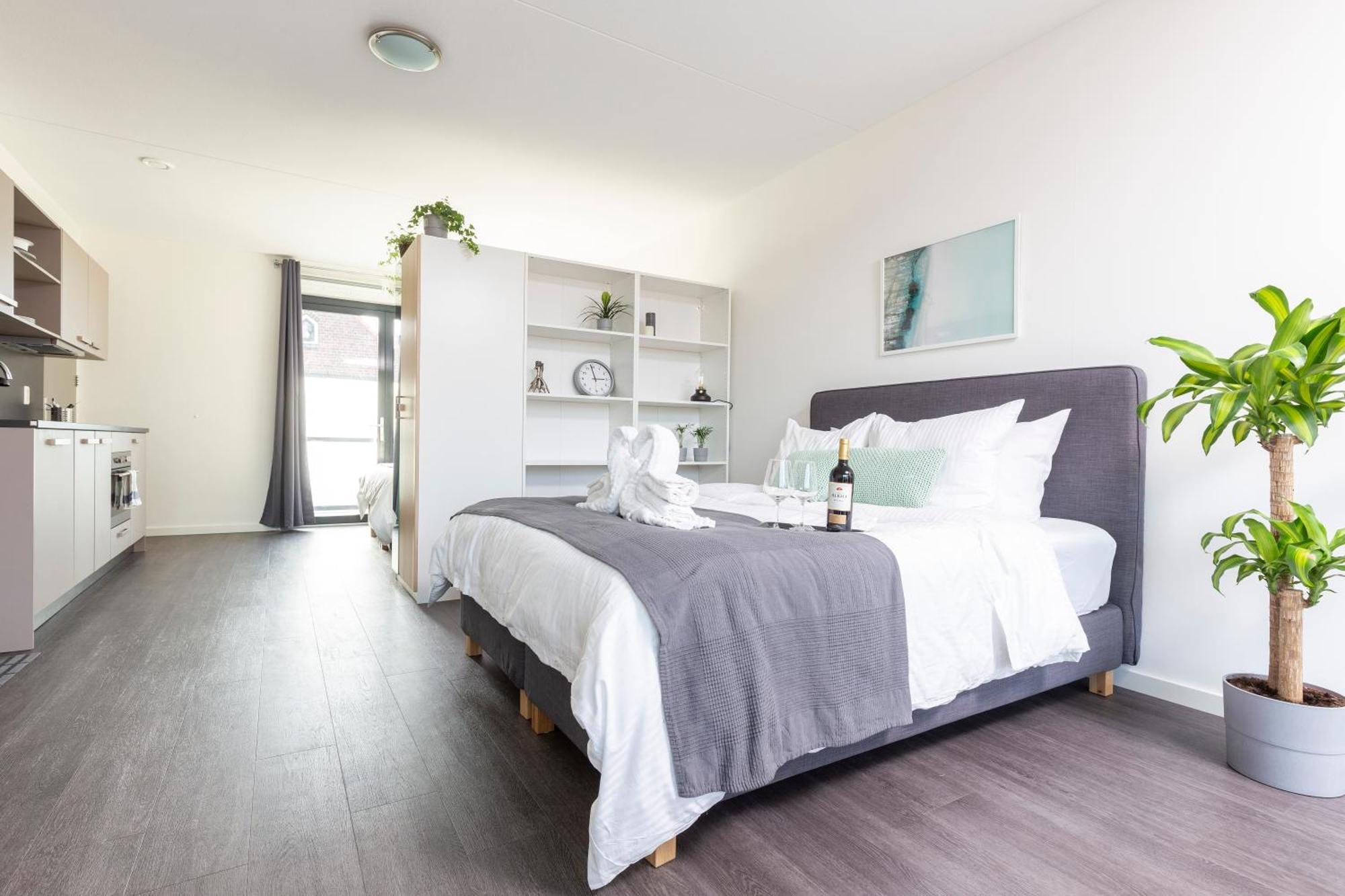 Family Executive Studio With Balcony Open Delft Utopia Flora 20F מראה חיצוני תמונה